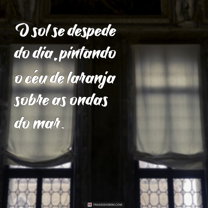 fotos de mar e sol O sol se despede do dia, pintando o céu de laranja sobre as ondas do mar.
