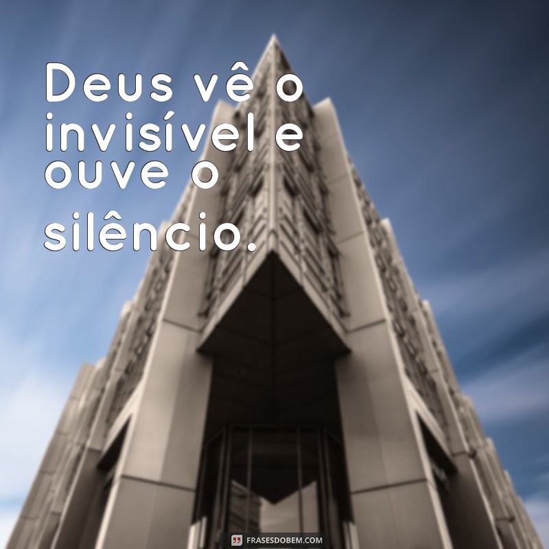 Frases Curtas sobre Deus: Inspiração e Reflexão em Poucas Palavras 