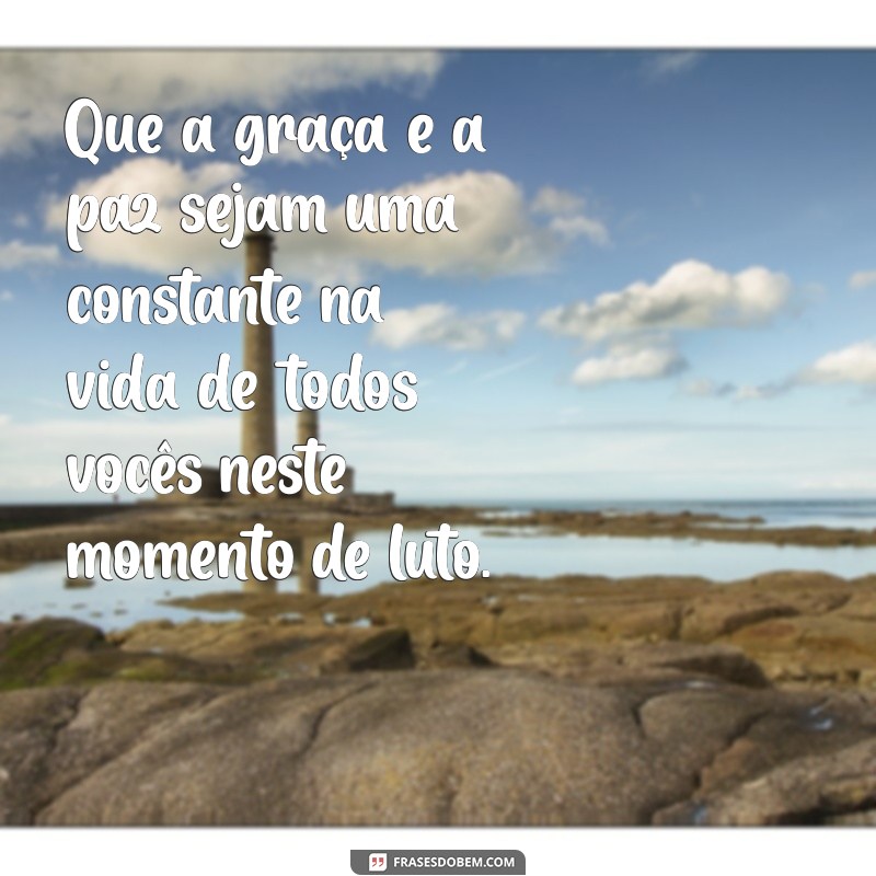 Como Escrever Mensagens de Pêsames Confortantes para a Família 