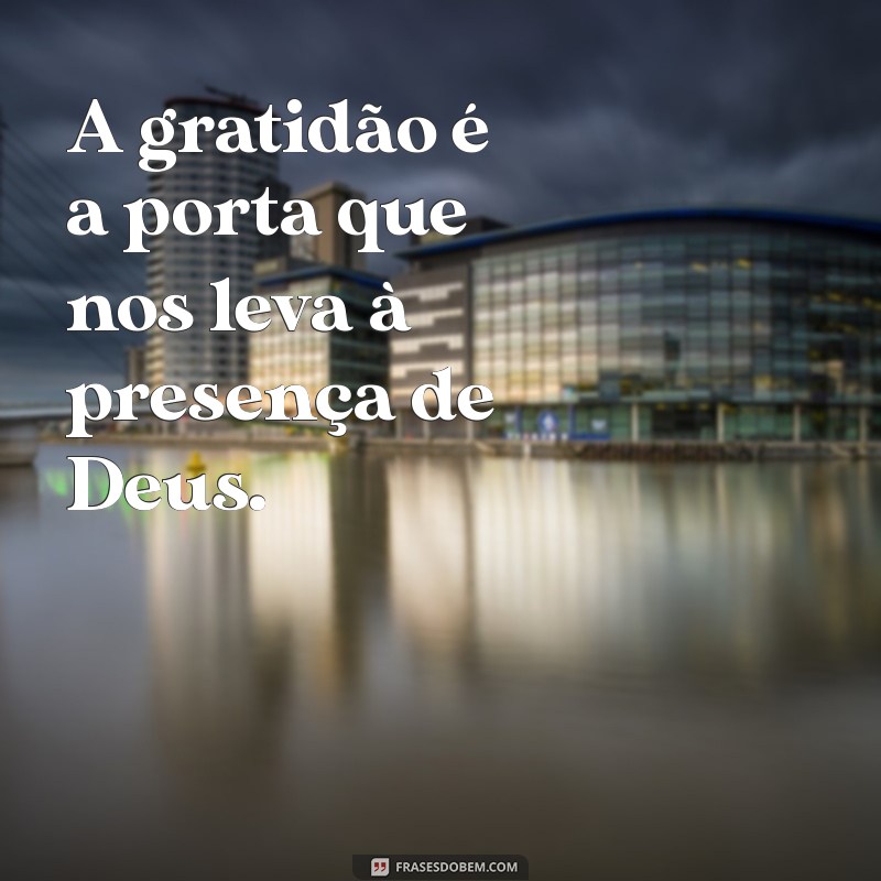 Frases Inspiradoras sobre Deus: Reflexões que Tocam o Coração 