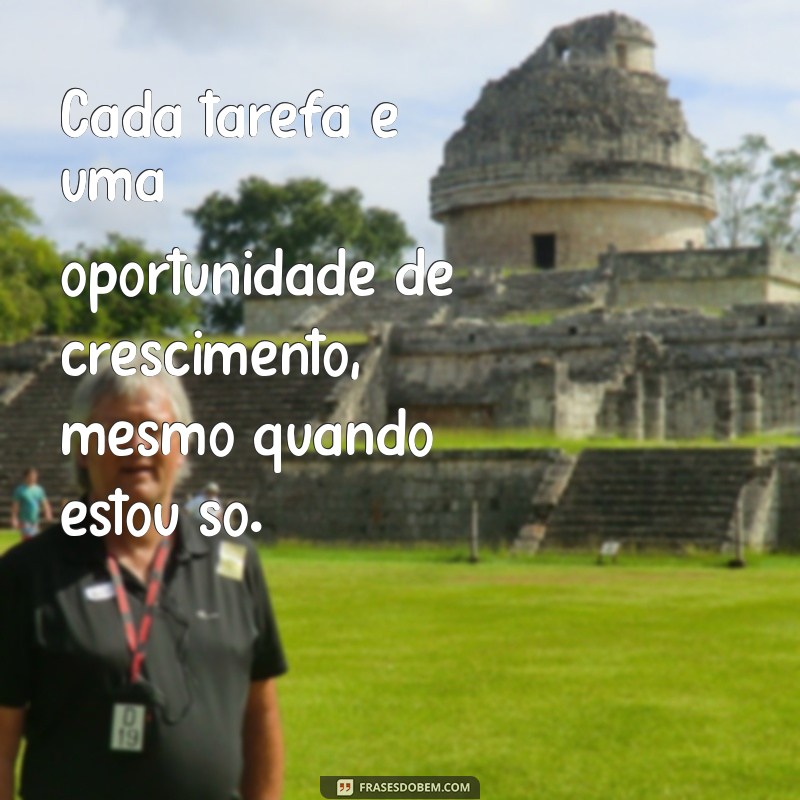 Frases Inspiradoras para Legendar Suas Fotos Sozinha no Trabalho 