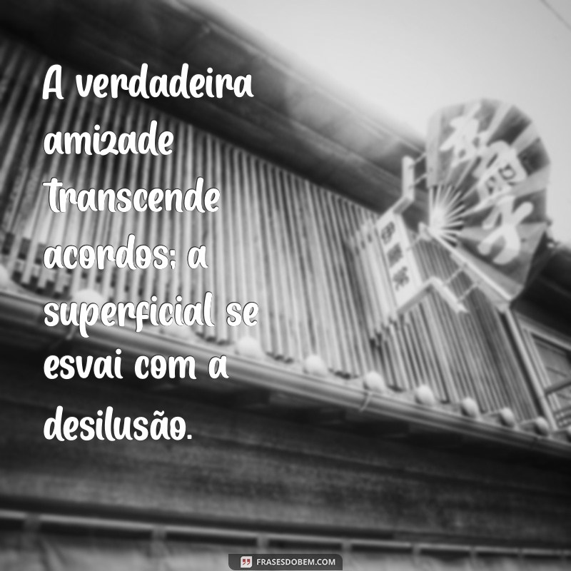 Amizade por Interesse: Como Reconhecer e Lidar com Relações Superficiais 