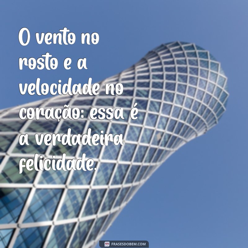 Frases Inspiradoras para Quem Ama Velocidade: Acelere Sua Paixão! 