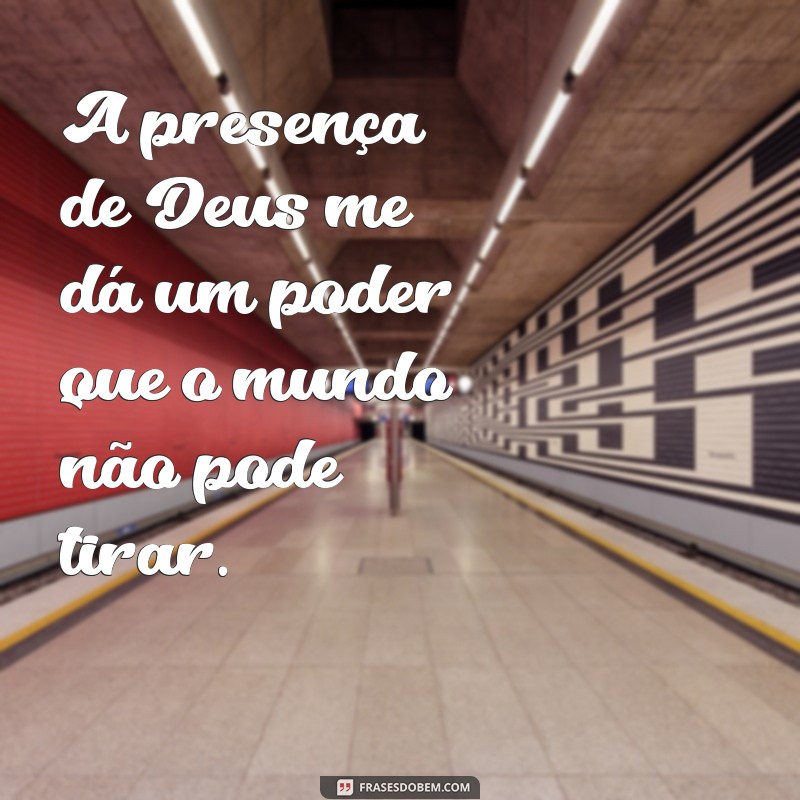 Frases Inspiradoras: Como Deus Me Faz Forte em Momentos Difíceis 