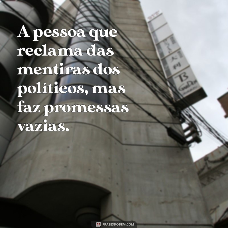 Como Identificar Pessoas Hipócritas e Dissimuladas: Sinais e Comportamentos Reveladores 