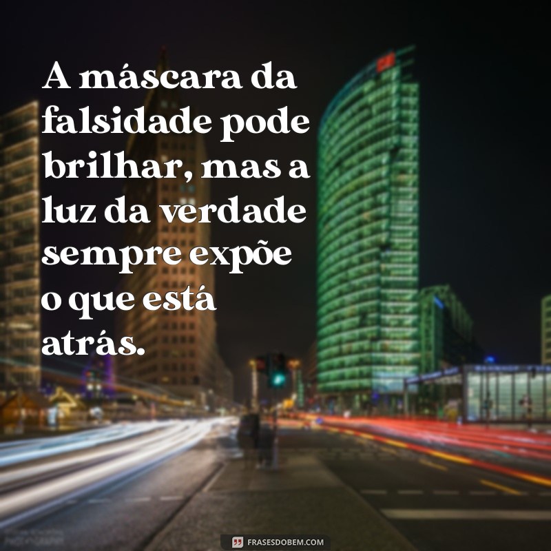 Como Identificar e Lidar com Mensagens de Inveja e Falsidade nas Redes Sociais 