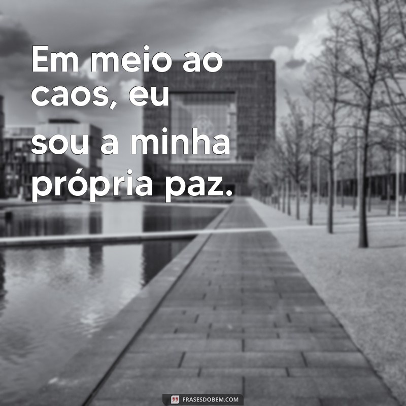 Frases Inspiradoras para Fotos Sozinha: Capture Sua Essência 