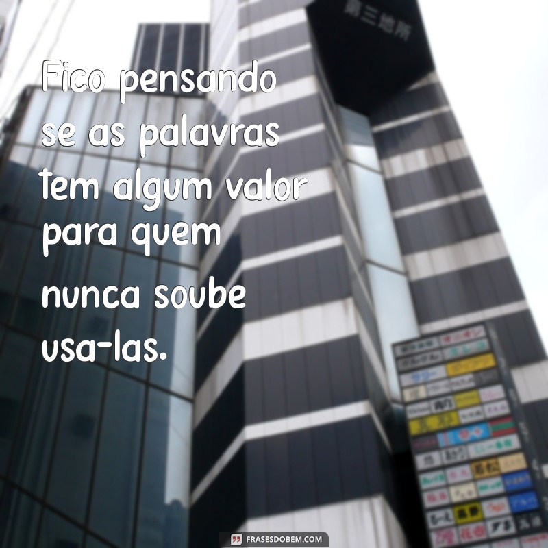 Frases Indiretas para Status: Inspire e Encante Seus Seguidores 