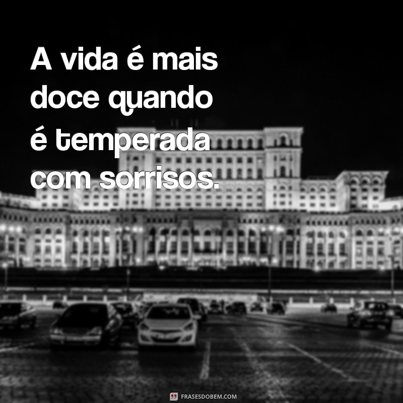 As Melhores Frases sobre Sorriso para Legendar Suas Fotos 