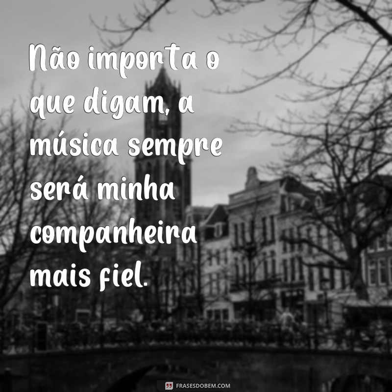 Descubra as melhores frases de músicas para usar como indiretas em seu status 