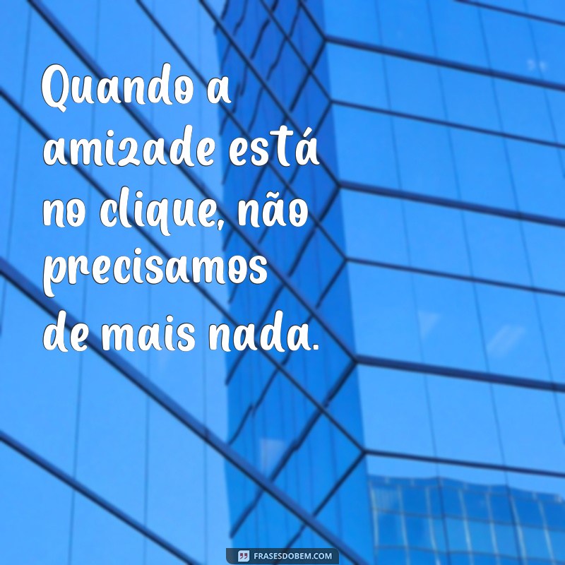 Descubra as melhores frases para legendar suas fotos com as amigas inseparáveis! 