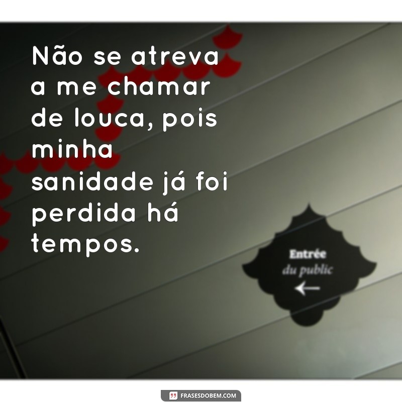 Descubra as melhores frases de uma Gothica para expressar sua essência sombria 