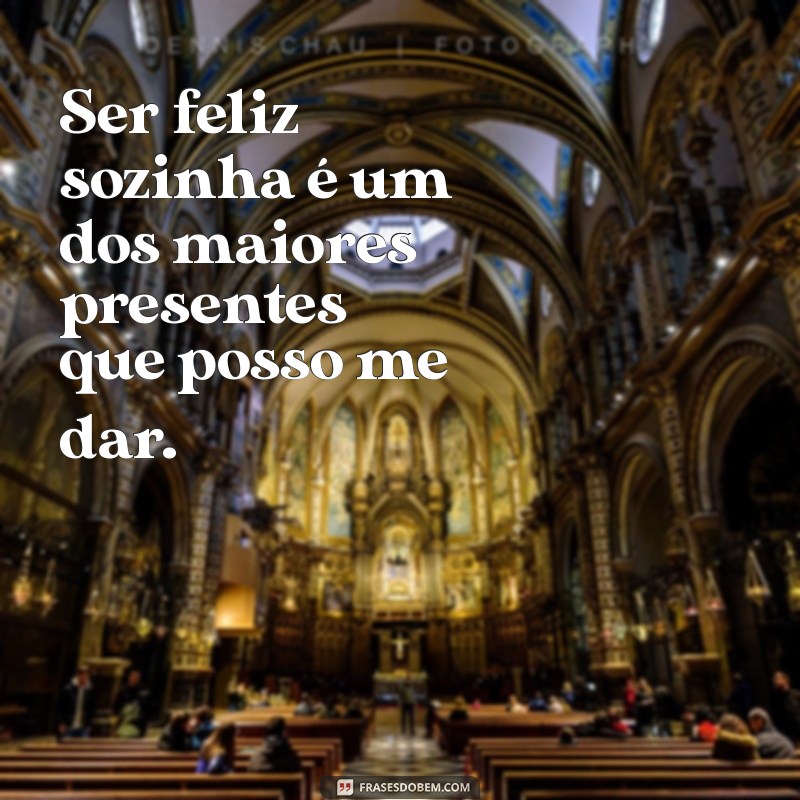 Melhores Frases para Legendar Suas Fotos Sozinha e Brilhar nas Redes Sociais 