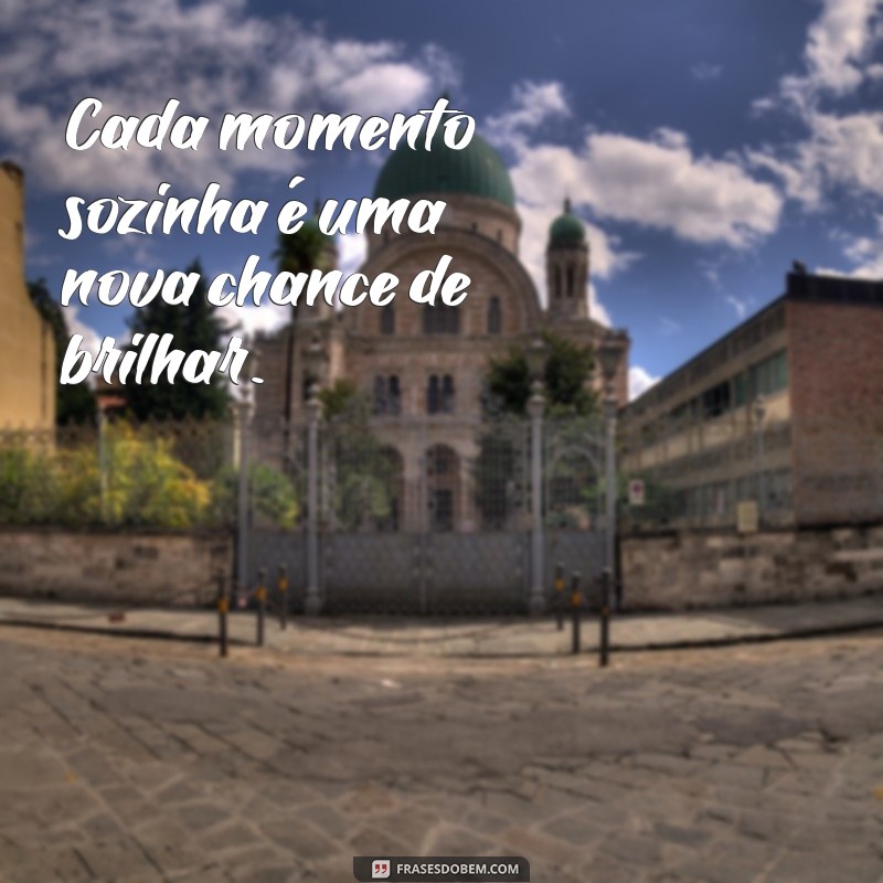 Frases Inspiradoras para Status: Celebrando a Solitude com Estilo 