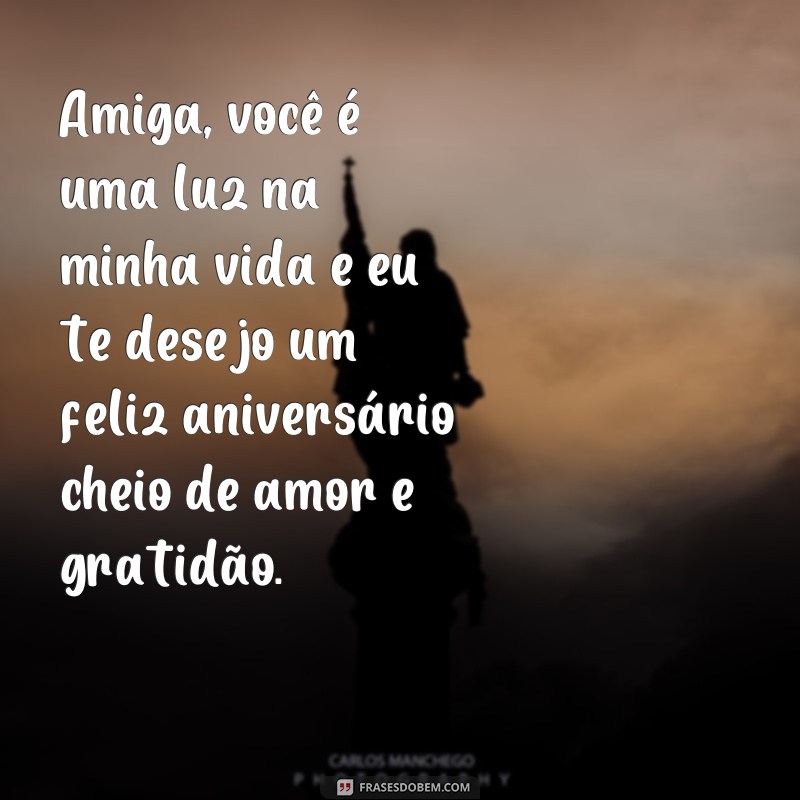 Encante sua amiga com as melhores frases de parabéns para celebrar juntas! 