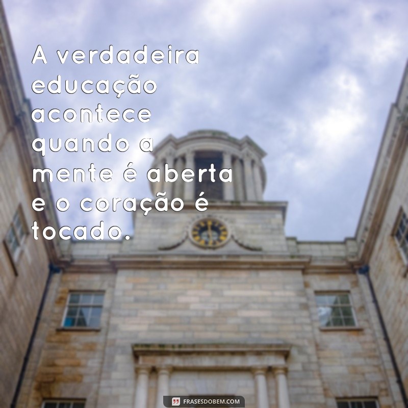 Descubra as melhores frases inspiradoras de Champagnat para refletir e se motivar 