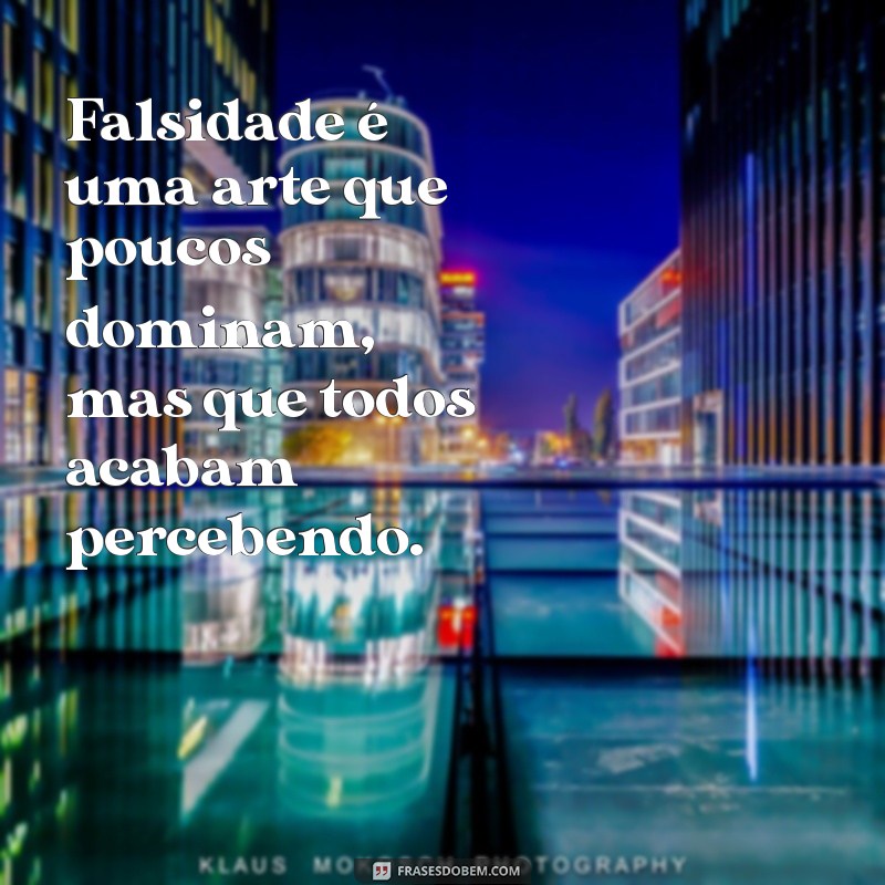 Desvendando a Falsidade: Como Reconhecer Pessoas Desonestas em Sua Vida 