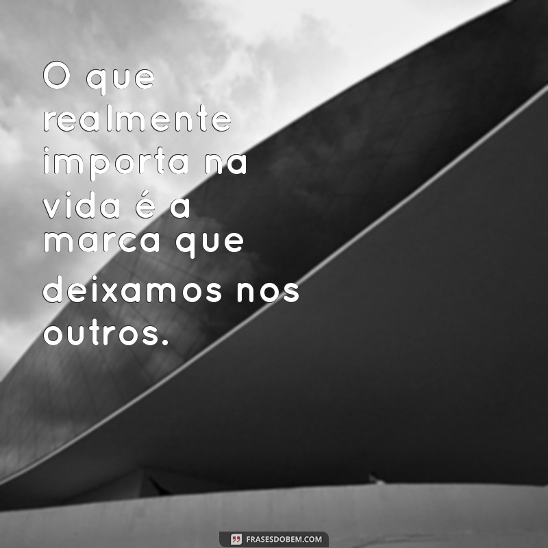 Frases Inspiradoras sobre Caráter e Personalidade para Refletir e Motivar 