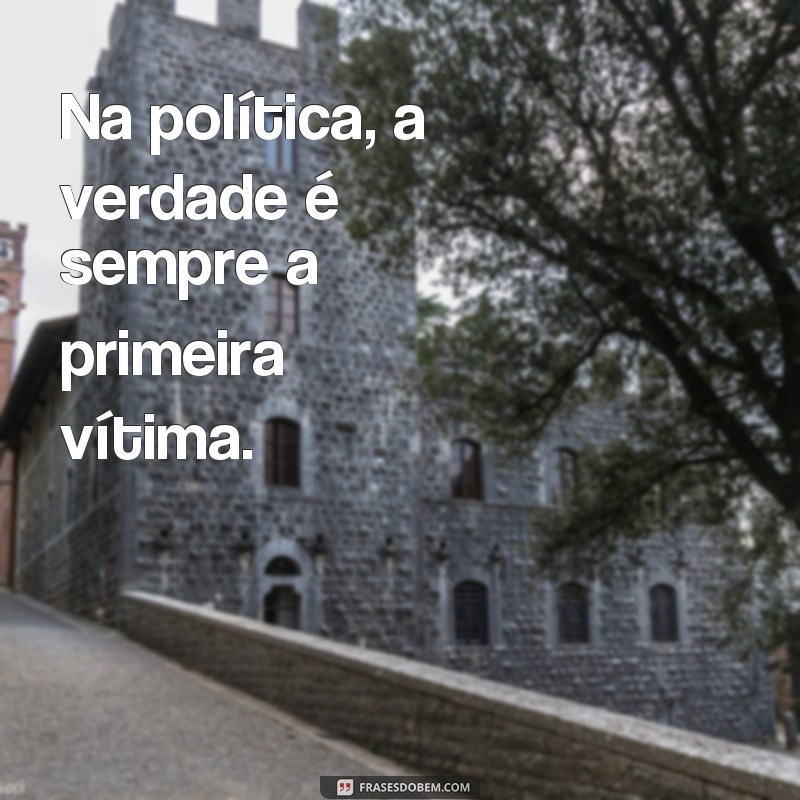 Conheça as melhores frases de Nelson Rodrigues sobre política: reflexões impactantes do grande escritor brasileiro 