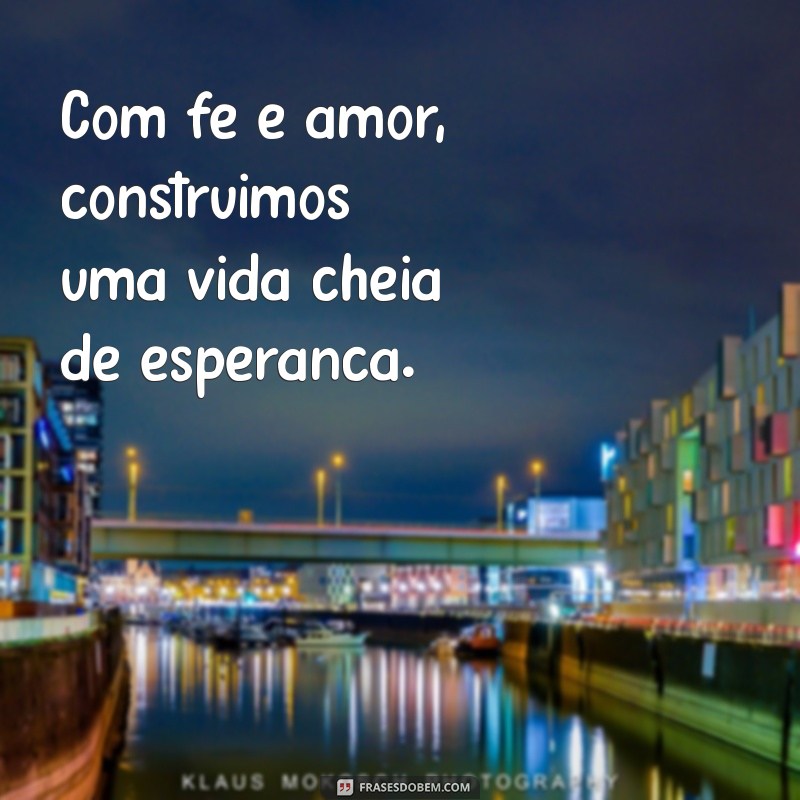 Frases Inspiradoras para Legendas de Fotos de Casamento Evangélico 