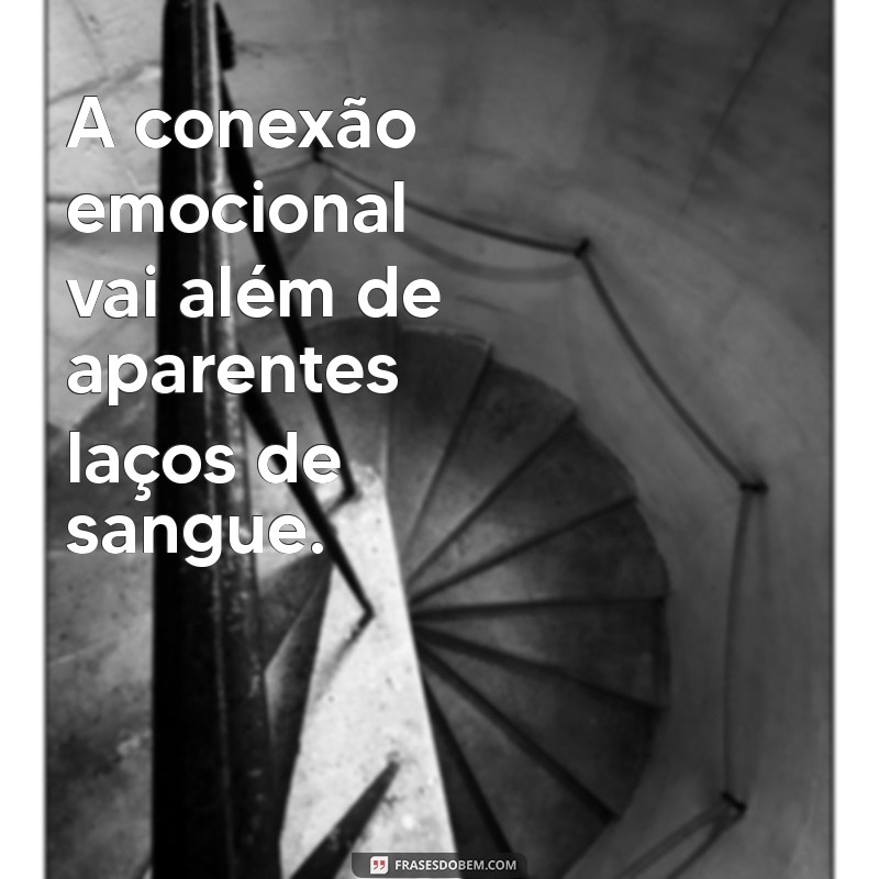 Indiretas Poderosas para Lidar com Parentes Falsos: Frases que Cortam! 