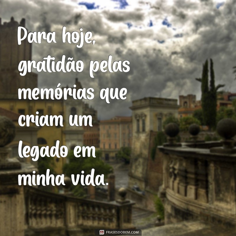 Pratique a Gratidão Hoje: Dicas e Frases Inspiradoras para Transformar Seu Dia 