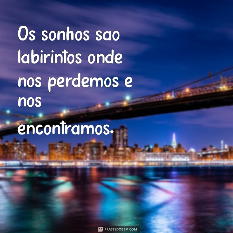 Significado dos Sonhos: O Que Representa Sonhar com Outra Pessoa Enquanto Está em um Relacionamento? 