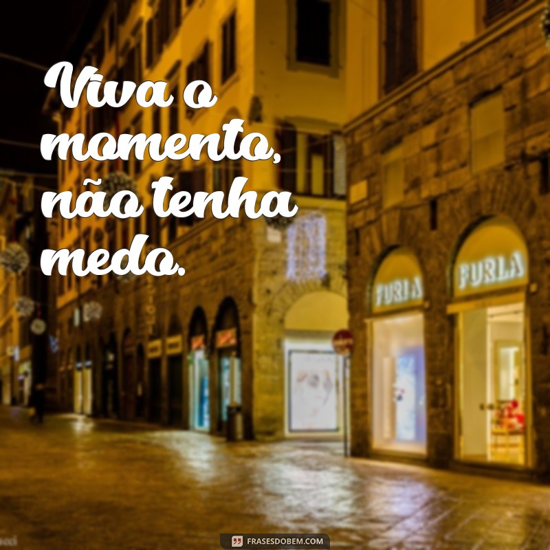 As Melhores Frases de Músicas para Transformar Sua Bio nas Redes Sociais 