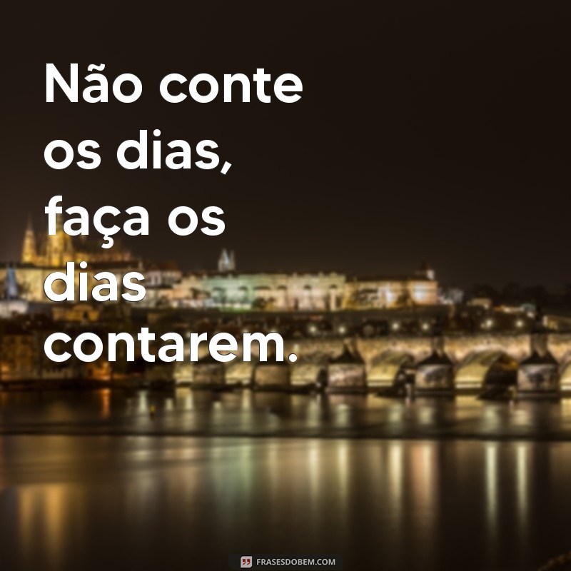 Inspire-se: As Melhores Fotos com Frases para Status que Encantam 