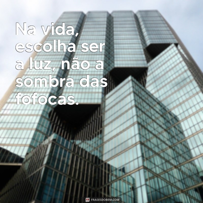 Como Lidar com Pessoas Fofoqueiras: Dicas para Evitar Conflitos e Manter a Harmonia 