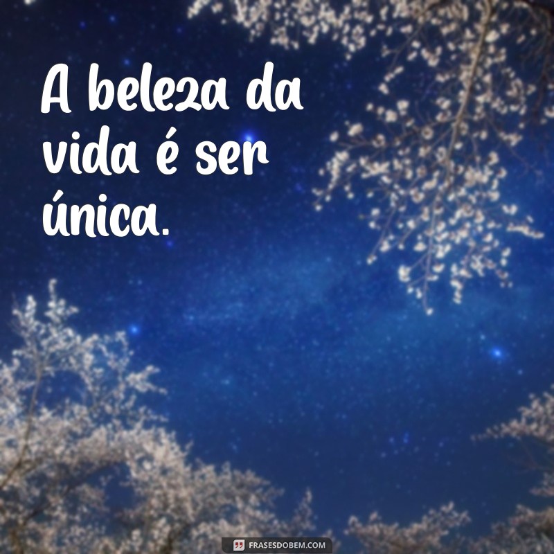 Frases Inspiradoras para Legendar Suas Fotos Sozinha no Feed 