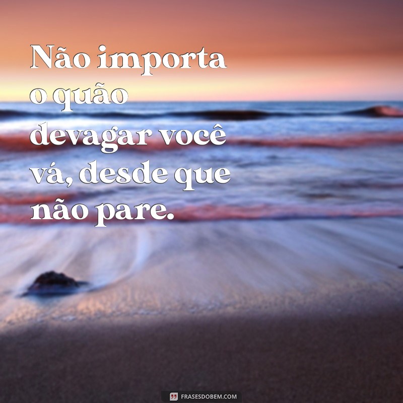 Entenda a Função Emotiva da Linguagem: Como as Emoções Influenciam a Comunicação 