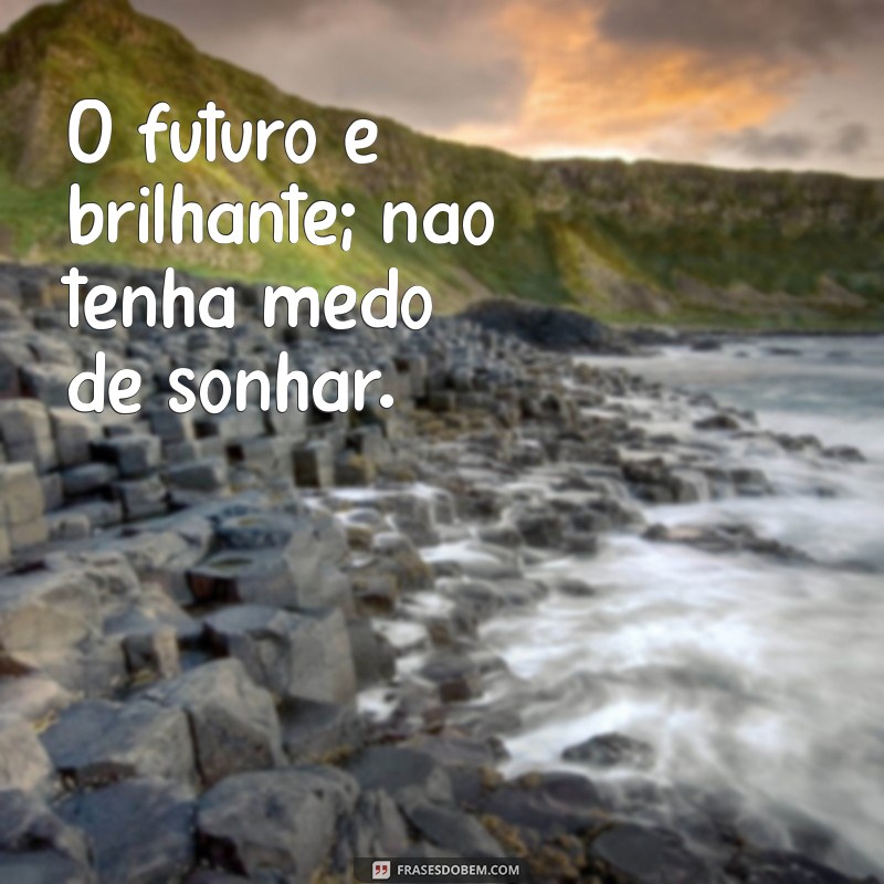 Frases Neon: Inspire-se com Mensagens Brilhantes para Iluminar Sua Vida 