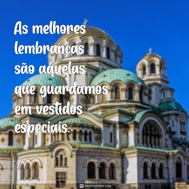 As Melhores Frases para Legendar Suas Fotos de Vestido com Estilo 