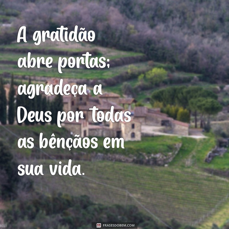 Frases Motivacionais Positivas de Deus para Inspirar sua Jornada 