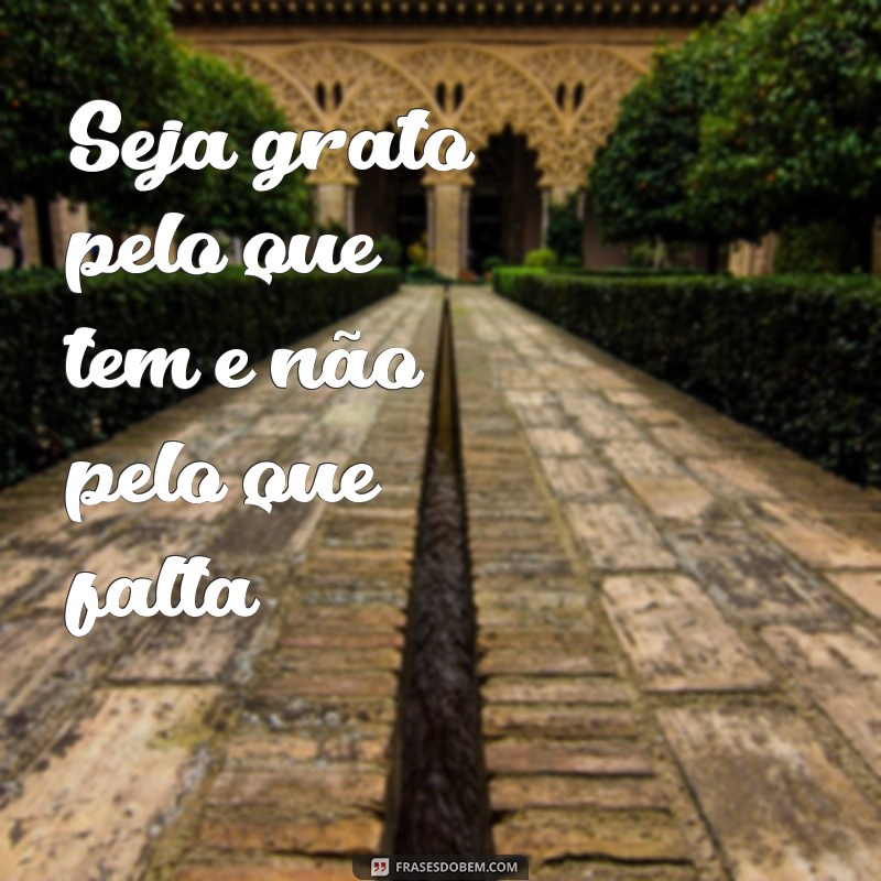 Descubra as melhores frases para decorar sua cabeceira de cama e se inspirar todos os dias! 