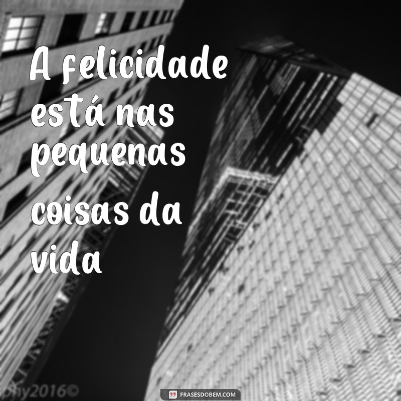 Descubra as melhores frases para arrasar nas capas do Facebook! 