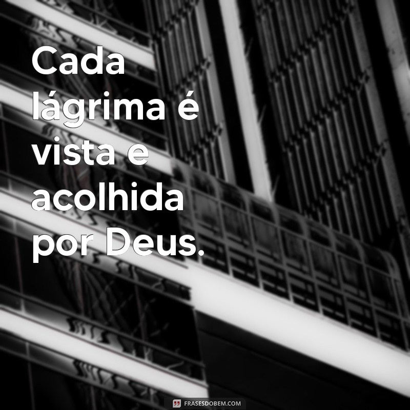 Frases Curtas e Bonitas de Deus para Inspirar sua Fé 