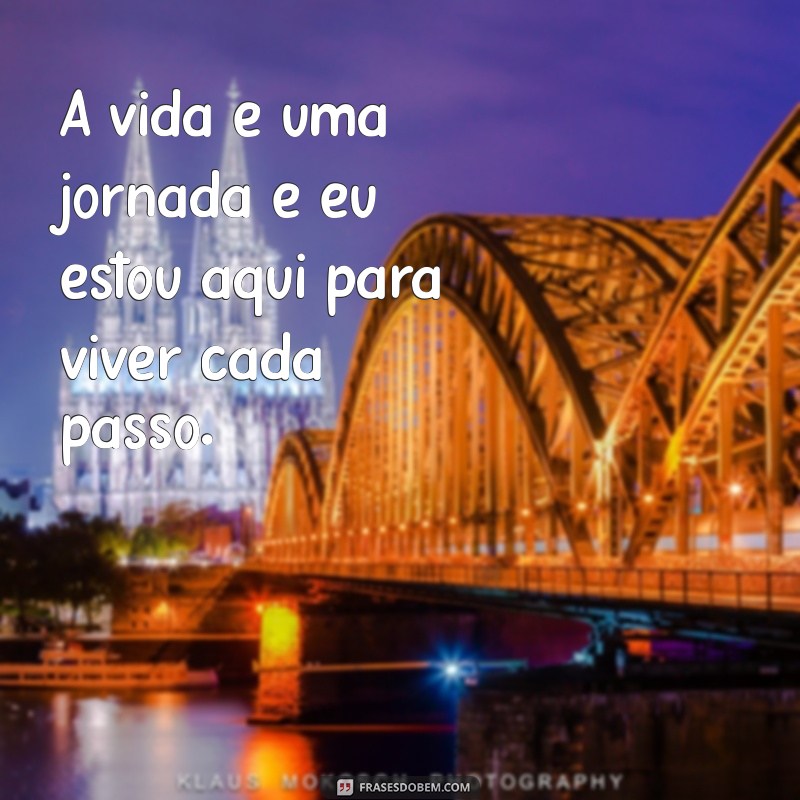 Frases Inspiradoras para Legendar Suas Fotos Sozinha no Instagram 