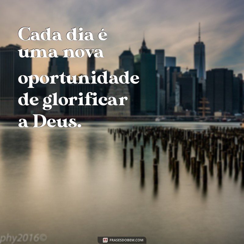 Frases Bíblicas Inspiradoras para Legendar Suas Fotos Sozinha 