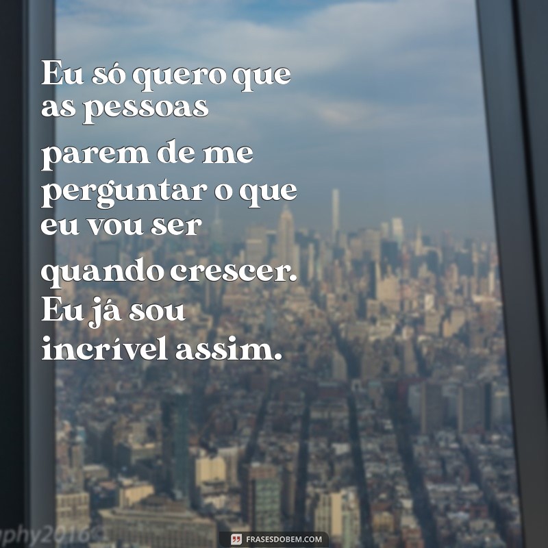 Frases Irônicas e Inteligentes para Status: Inspire-se com Humor e Sutileza 