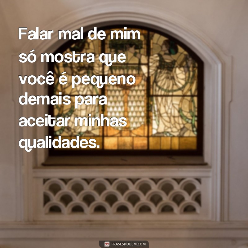 Descubra como lidar com frases que falam mal de você sem se abalar: Dicas imperdíveis! 