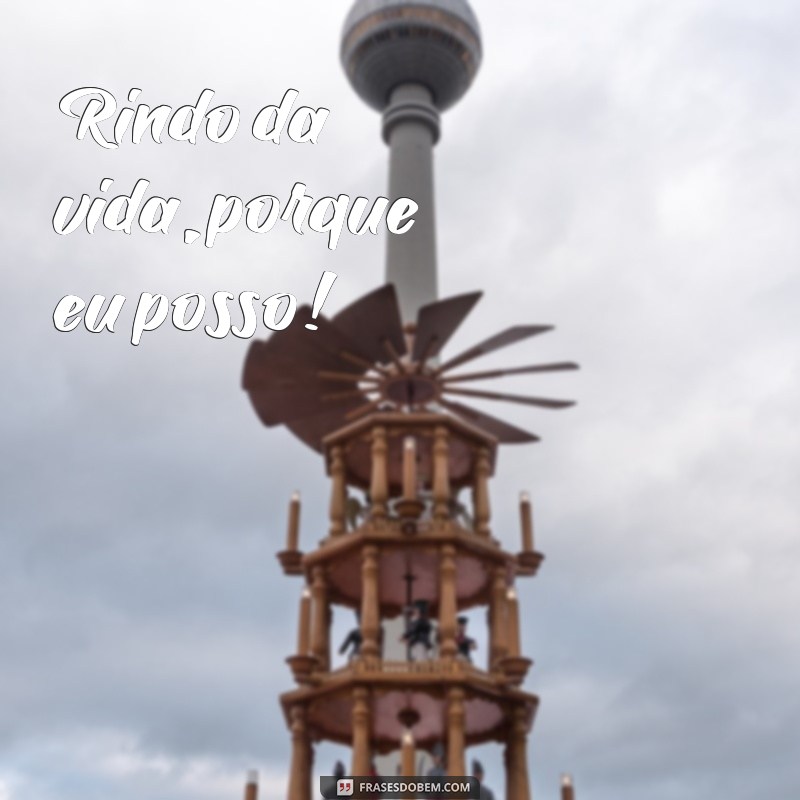 30 Legendas Criativas para Fotos Felizes Sozinha: Inspire-se! 