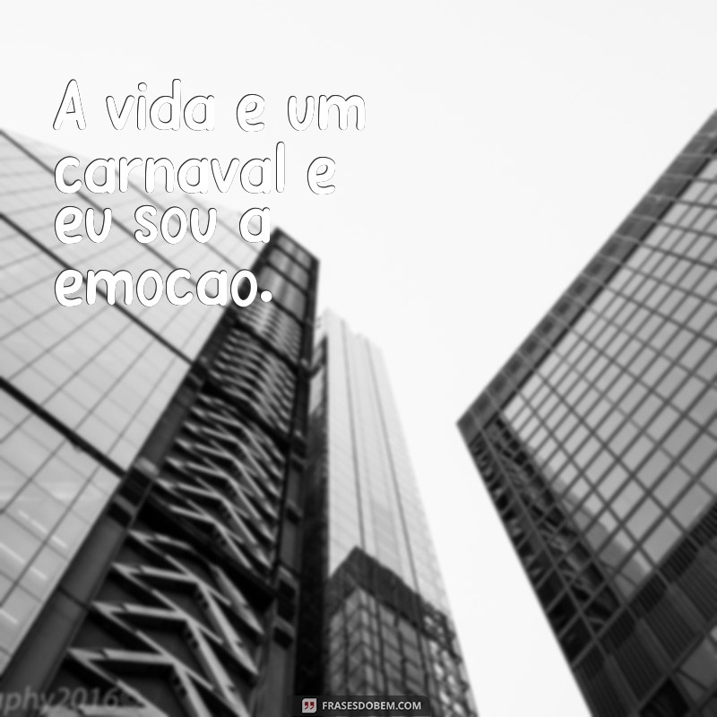 Análise da Letra de Minha Vida de Rita Lee: Significados e Interpretações 