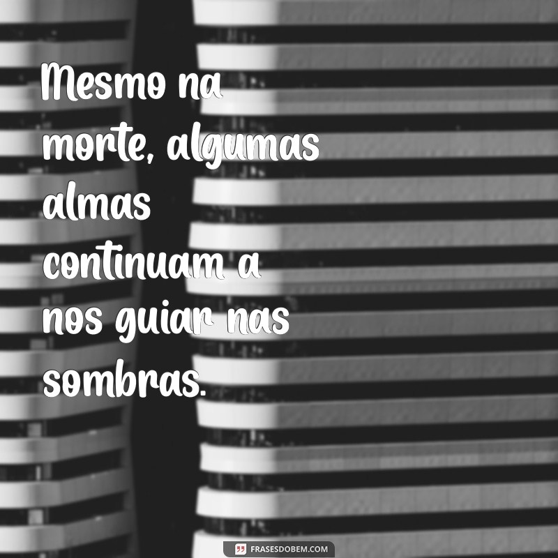 Como Lidar com a Perda: Mensagens de Conforto em Momentos Difíceis 