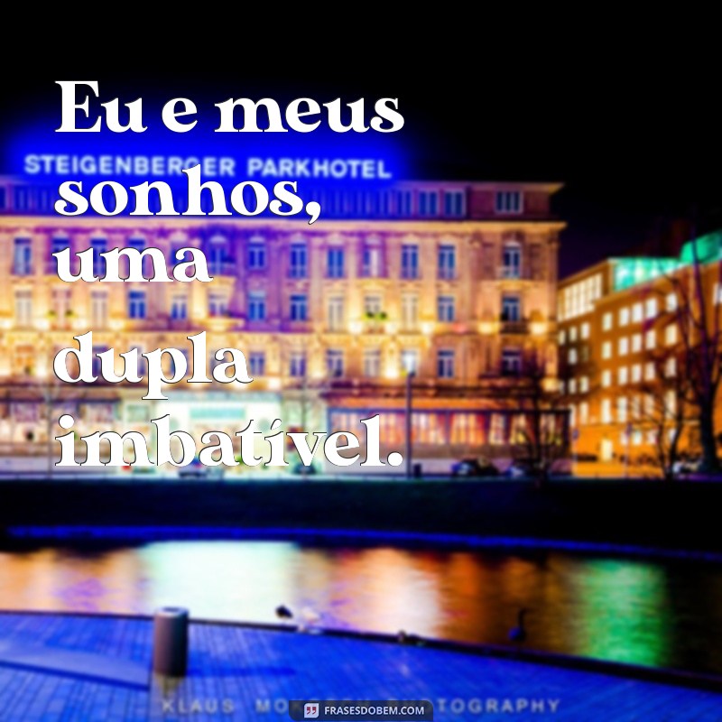 Frases Impactantes para Fotos Sozinha: Inspire-se com Nossas Melhores Sugestões 