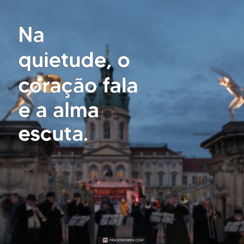 Frases Inspiradoras para Fotos Sozinha: Reflexões para Seu Tumblr 