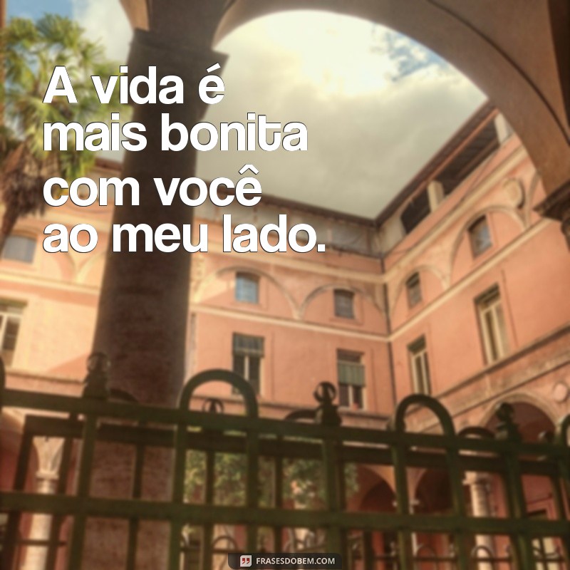 As Melhores Frases para Status de Casal: Declare seu Amor nas Redes Sociais 