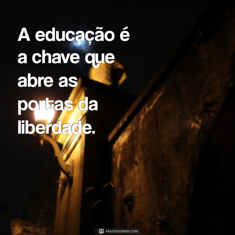 Descubra a Genialidade de Machado de Assis: Vida, Obras e Legado Literário 