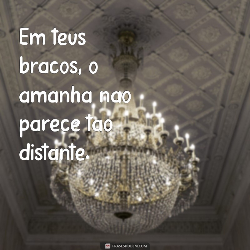 Em Teus Braços: Letra e Significado da Música que Encanta 